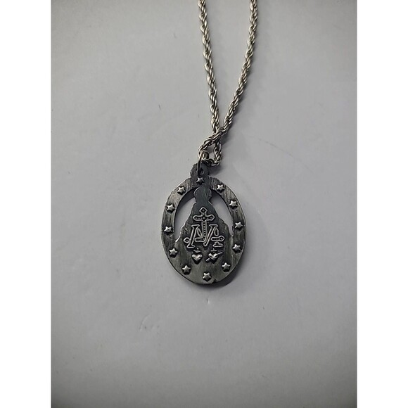 Vintage Necklace Chain Silver Tone Medal of Immaculate Conception Charm Jewelry - Picture 13 of 13